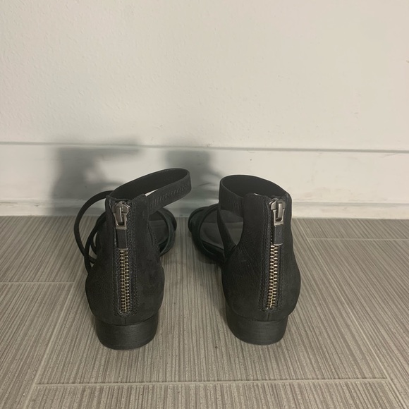NWOT Eileen Fisher Black Strappy Sandals - Picture 3 of 5